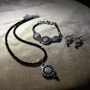 Brighton onyx bead & pearl jewelry